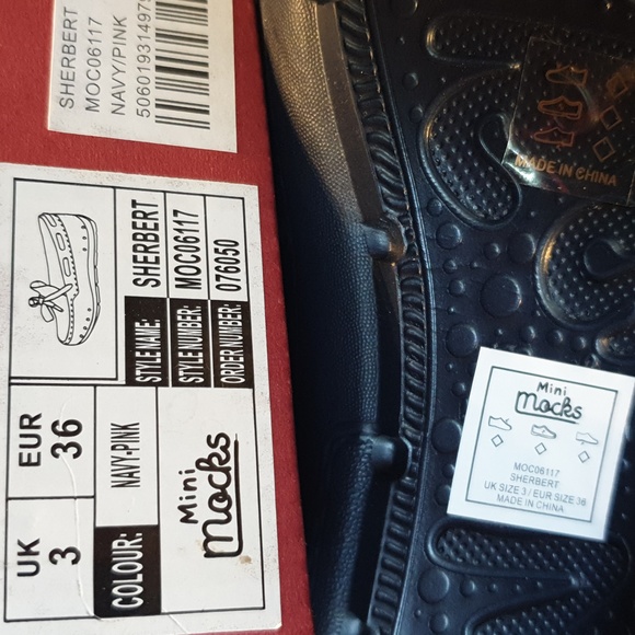 NWT Kids town & beach mocassins water shoes (plastic, drain holes) junior size 3 - Picture 11 of 14